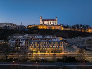 BOHÉME-City Center-Castle-Riverside-Self check-in-Aircondition