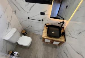 Aparts GOLD - Gimnasio Profesional, Entrenamiento, meditación ,Spa y pileta, full equipados