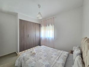 Superbe appartement avec une vue panoramique sur piscine