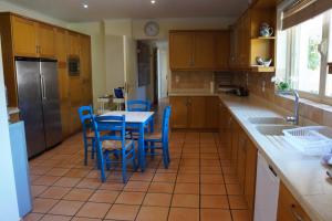 Sentinel Villa, Portocheli