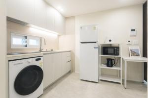 Seongsu Cozy House, New Building, Self Check-in, Hanok sensation