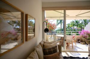 Oceanview oneBR Condo with Pool Beach Access