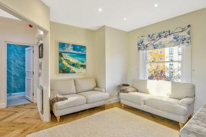 Ivy Little Venice II Pro-Managed