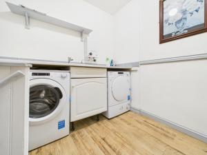 Stylish 1-Bedroom Apartment - Barton Heights, Central Tewkesbury