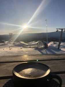 Ski slopes nearby - Parking & WiFi