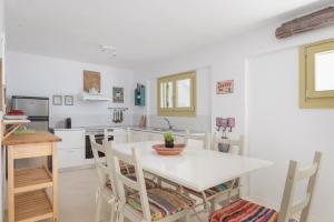 Off the beaten paths! Maisonette & Pool