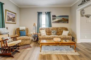 Boat, Fish and Relax Home Near Lake Cherokee