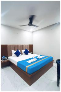 Masani Road SRS Palace Residency Near Shri Siddhivinayak Ganesh Temple # Daneshwar Mahadev Temple - Free Public Parking - Room Service ree Wifi # Free Wifi - Fully Air conditioning Room - Best Budget Hotel In Mathura