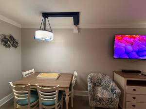 Grande Cayman 1BR Penthouse Patio Oceanfront Views