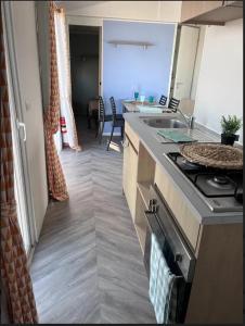 Bungalow accueillant à Veuzain-sur-Loire avec piscine