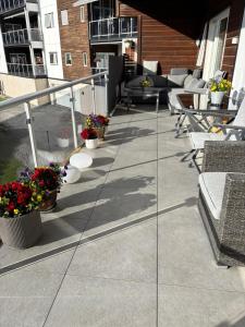 Panoramic mountain views - Prime location!