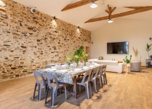 Gîte groupe 21 pers - Idéal Famille Amis Pro - Atelier ludique - Espace réceptiion séminaire - 30 mn PuyduFou