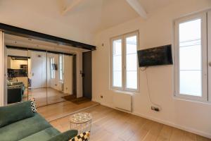 Charming studio in the 17th ideal for 2