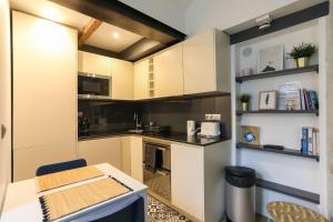 Charming studio in the 17th ideal for 2