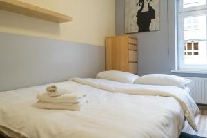 Katowice Central Apartment by BookingHost