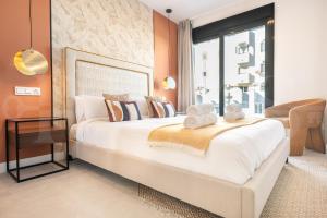 House with private rooftop pool, cinema, gym REMS