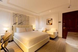Luxury Eliana Hotel