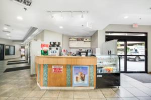 WINTER RATES! Note worthy 1BR Oceanview Dogs OK! 438