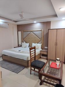 Hotel The Indian Caste Near IGI Delhi