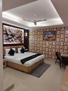 Hotel The Indian Caste Near IGI Delhi