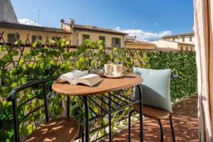 Orsini Apartment with balcony and free parking