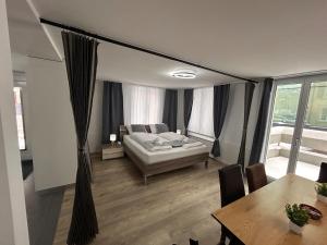 Modern 80qm Flat with Balcony & free Parking