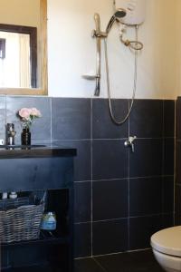 Feb House Da Lat - Căn phòng ấm áp với ban công