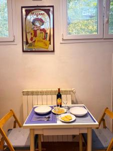 Cozy Apt with Wi-Fi & AC 20 mins from Florence center
