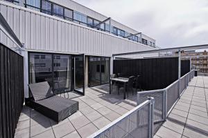 Cool 1-BR apartment with a private terrace - 25