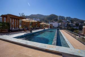 Luxury 1BR 105° SailView, Zona Romántica