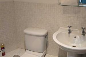 Compact Studio l Sleeps 3 in Leeds