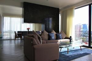 Penthouse with Glass Floor and Volcano View