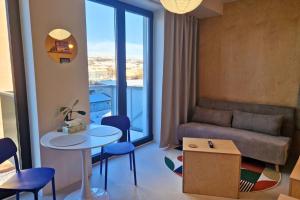 Super apartmán - self check in, free private parking, balcony