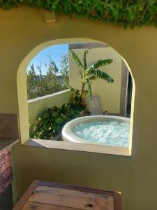 Casa da Ermida Cottage with Jacuzzi and fantastic views