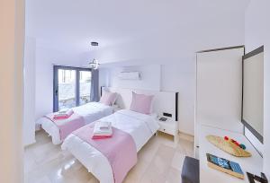 Villa Sura Elegant Kalkan Retreat,Sea View, Sleeps12