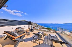 Villa Sura Elegant Kalkan Retreat,Sea View, Sleeps12