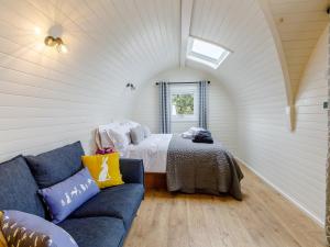 1 Bed in Betws-y-Coed 78677