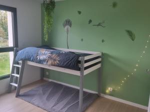 Modern house, comfort and decor 5 people