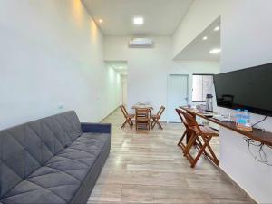 Casa Novíssima 2 Quartos e 2 WC 10 min Centro