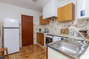 B18 - Village Street Apartment