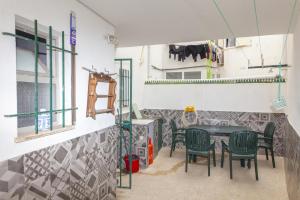 B18 - Village Street Apartment