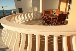 Utković Beachfront Apartments