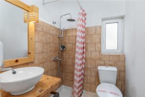 Seaside, relaxing family house with playground! Villa Lavrys 4