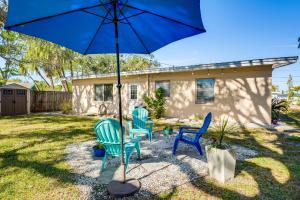 Walk to Sand and Sun! Breezy Indian Rocks Beach Home