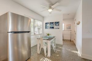 Walk to Sand and Sun! Breezy Indian Rocks Beach Home