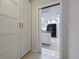 Drukarska Serenity Apartment by BookingHost