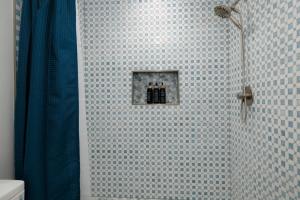 Pet-Friendly 2BR-2BA Near SoFi-Small Dogs Welcome