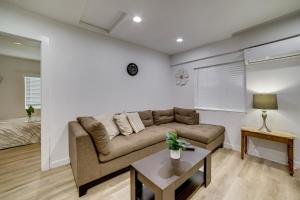 10 Mi to Riverside! Apt Near RUHS Medical Center