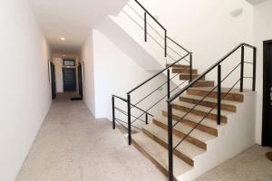 Acogedor departamento con balcon y alberca en roof