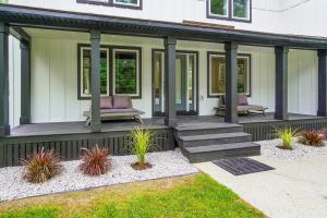 Seven Acres River Estate- Epic Bethel Group Getaway